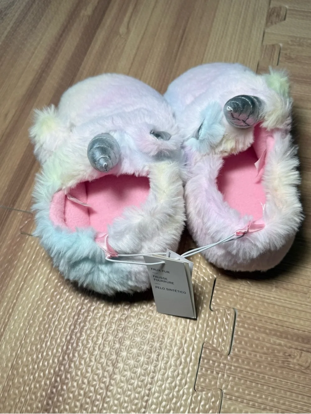 Old Navy Toddler Unicorn Slippers Fuzzy Plush Pink Size L (11)New